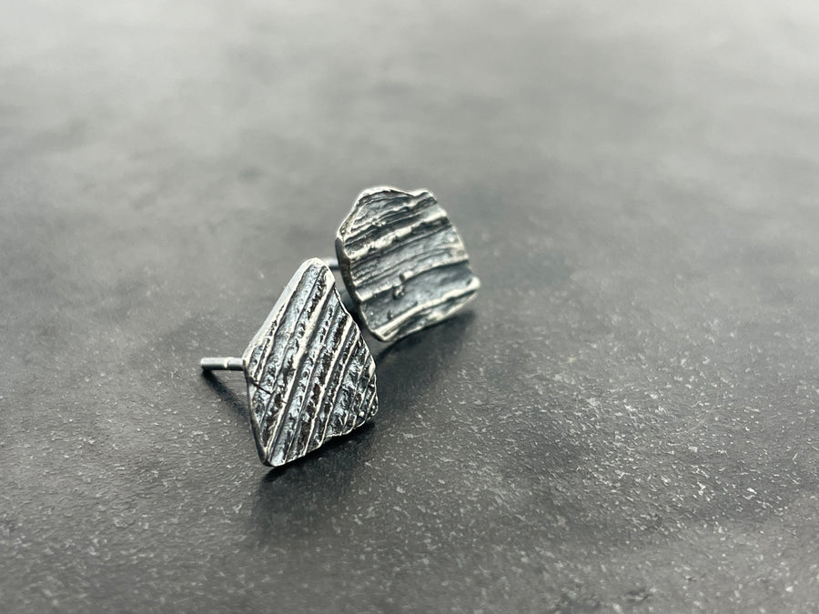 Impressions Studs