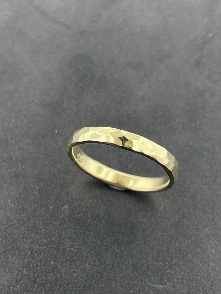 18k Yellow Hammered Ring