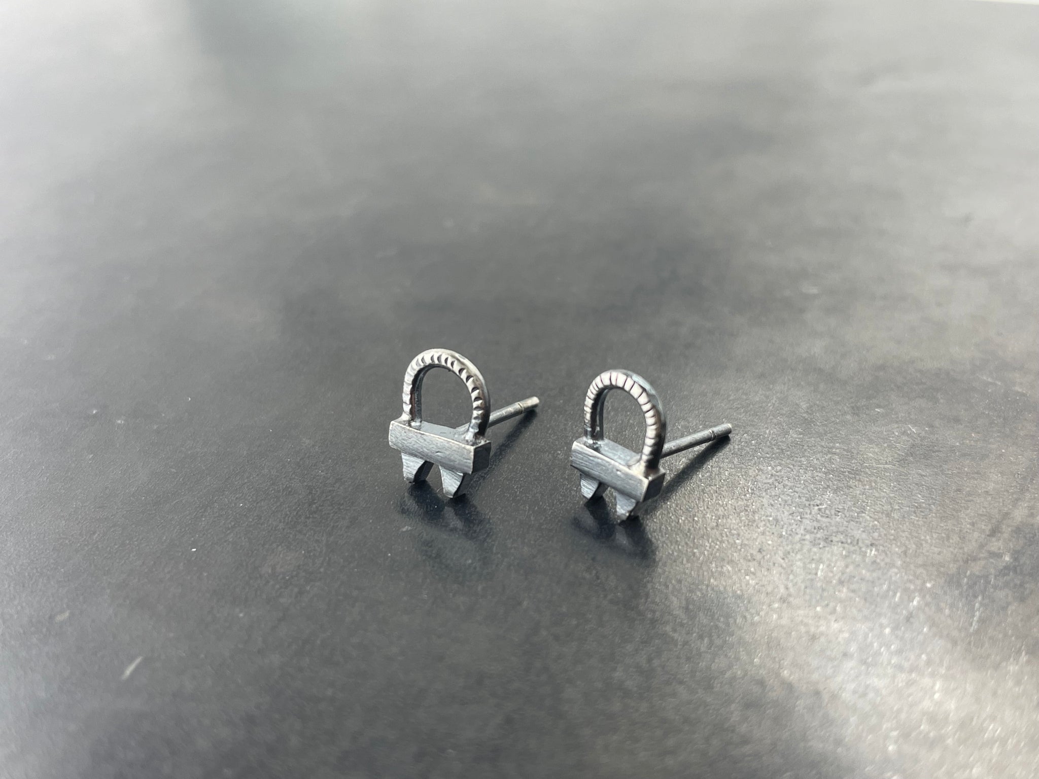 Small Rise Studs